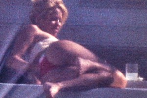 Shakira thong Miami 04