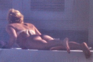 Shakira thong Miami 06