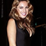 Kelly Brook - London Fashion Week 05