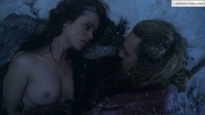 Gwendoline Taylor - Spartacus 3x07 - 01