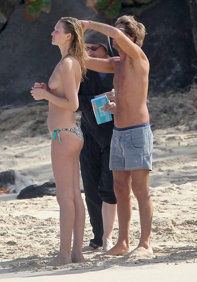 Toni Garrn Topless Cool At Beach For Photoshoot Txxx 1