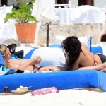 Cara Delevingne y Michelle Rodriguez topless 17