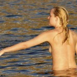 Dakota Johnson Topless Italia 07
