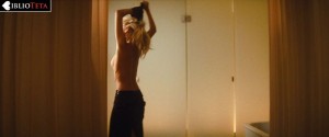 Sienna Miller - Layer Cake 03