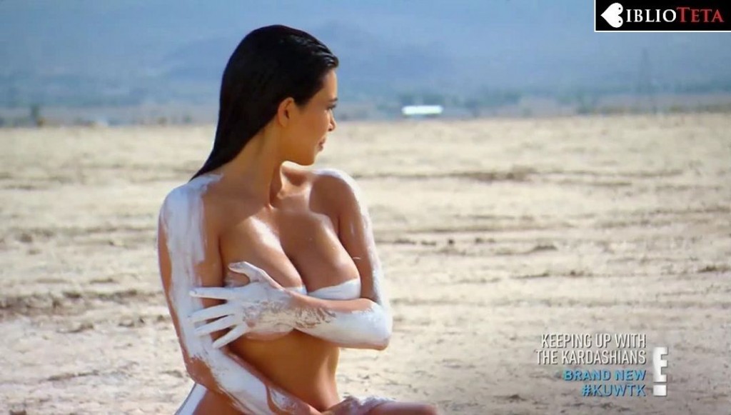 Kim Kardashian - Keeping Up With The Kardashians 01