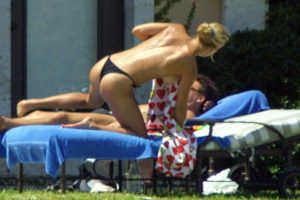 Anna Kournikova topless 10