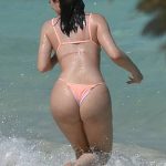 *EXCLUSIVE* Kylie Jenner does a sexy photoshoot on the beach