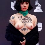 Mon Laferte en topless Grammys 2019