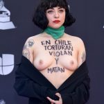 Mon Laferte en topless Grammys 2019